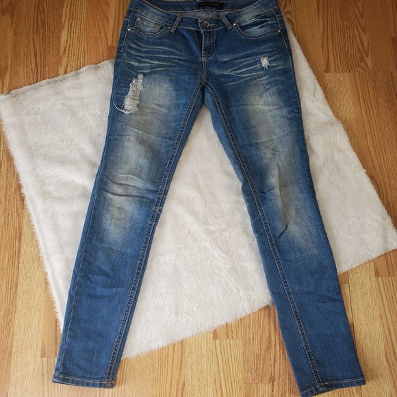 TWENTYONE BLACK STRETCH DISTRESSED EMBELLISHED SKINNY JEANS - Picture 2 of 8